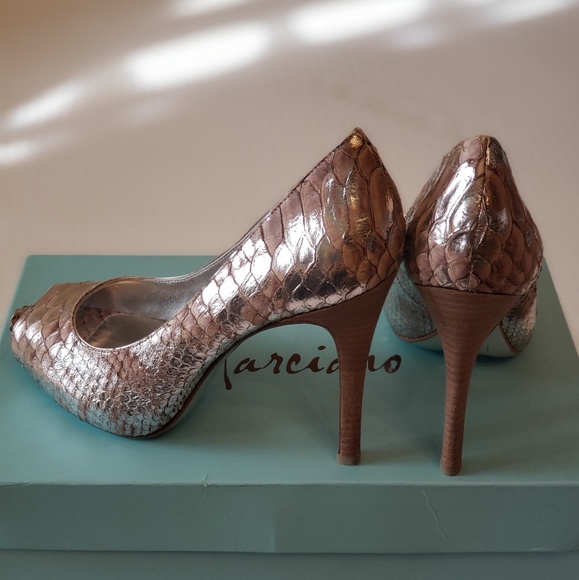 Guess by MARCIANO Metallic LILA Pumps Size 5.5 NIB - Picture 5 of 7